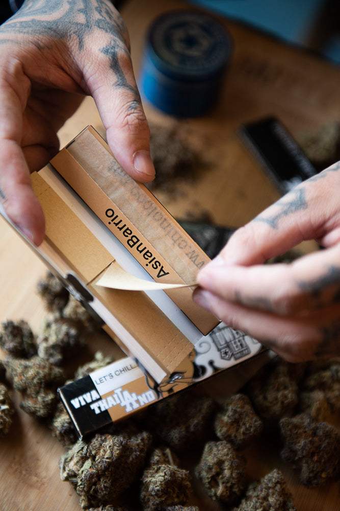 ChinoLoco × Tribal Lower Left Thailand – Hemp Rolling Papers (King Size)