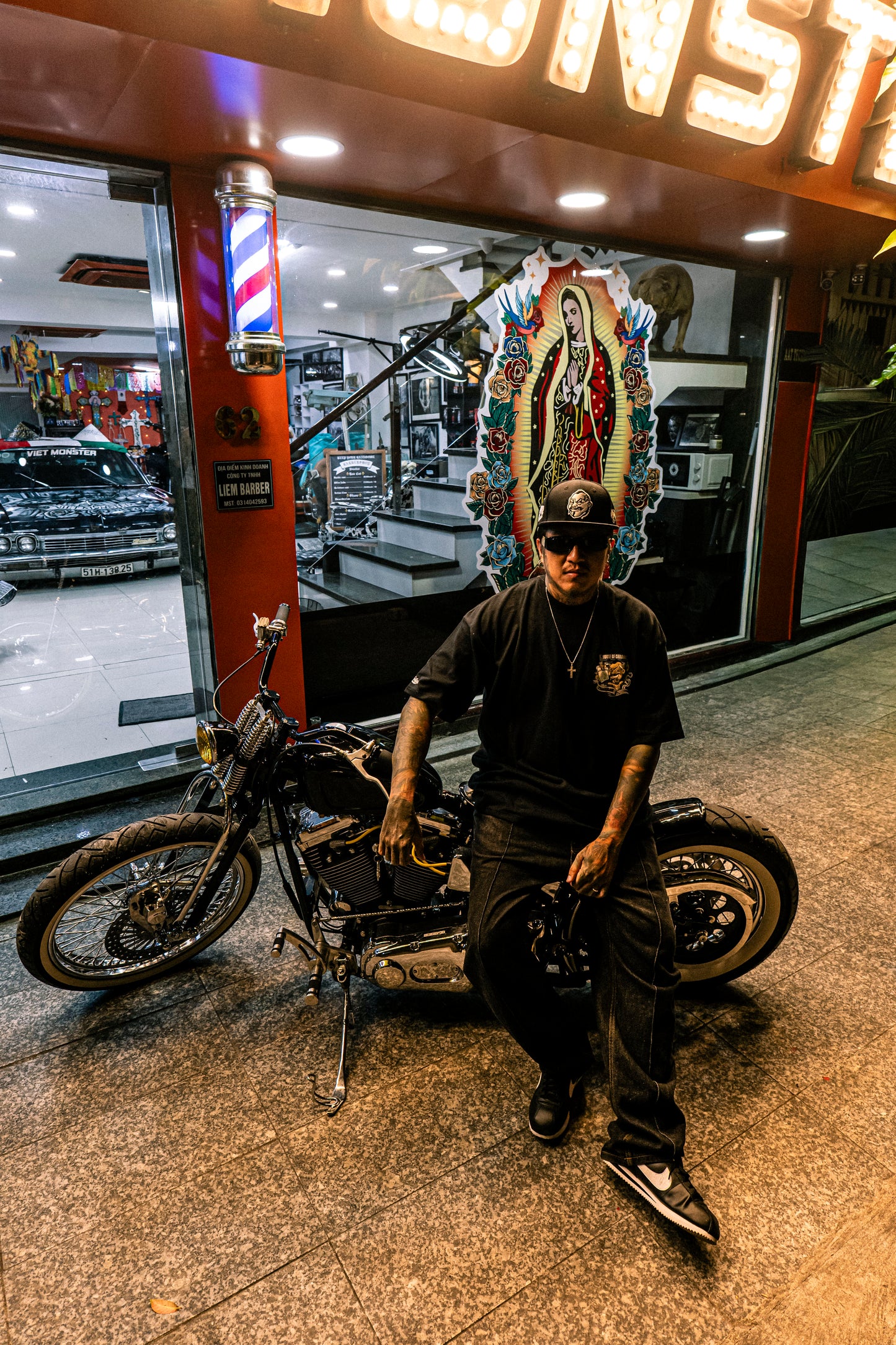 ChinoLoco X House of chronic Thailand BTC T-shit