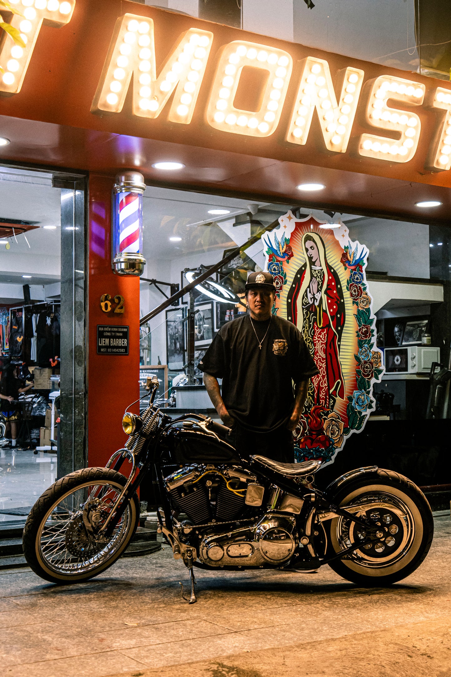 ChinoLoco X House of chronic Thailand BTC T-shit